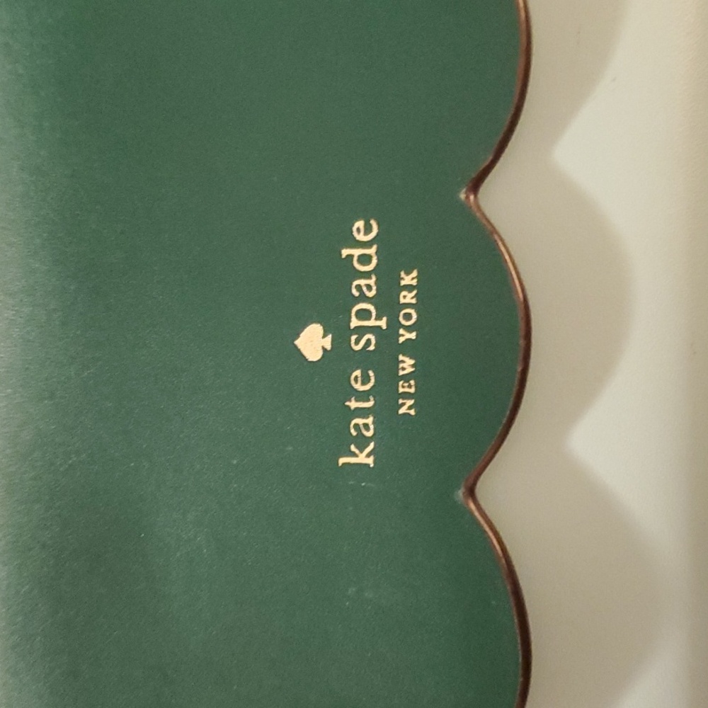 kate spade green and gold scalloped clutch/wallet